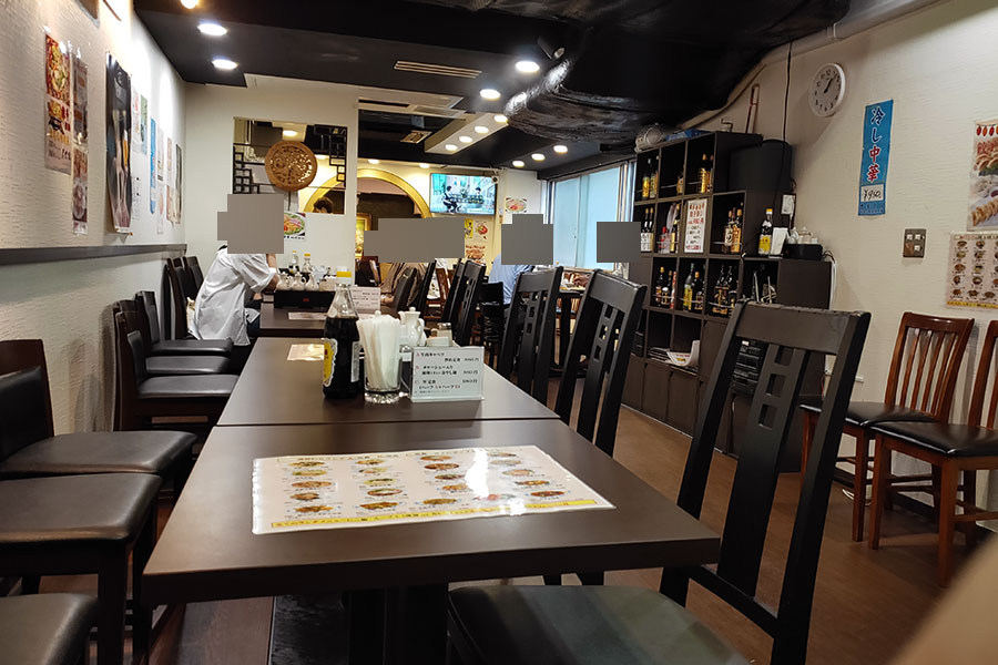 「姜太公 麹町店(ジャンタイコウ)」で「W定食[ハーフA+ハーフB](980円)」のランチ