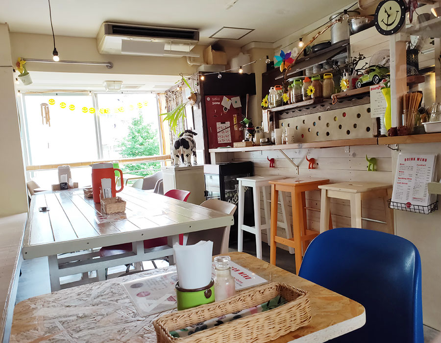 「Cafe de momo(カフェドモモ)」で「コンビカレー(1,180円)」のランチ