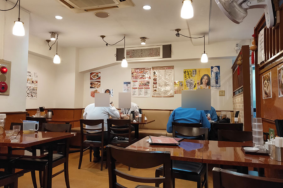 「台湾食堂」で「牛肉麺セット[ニョーローメン](900円)」のランチ[半蔵門]