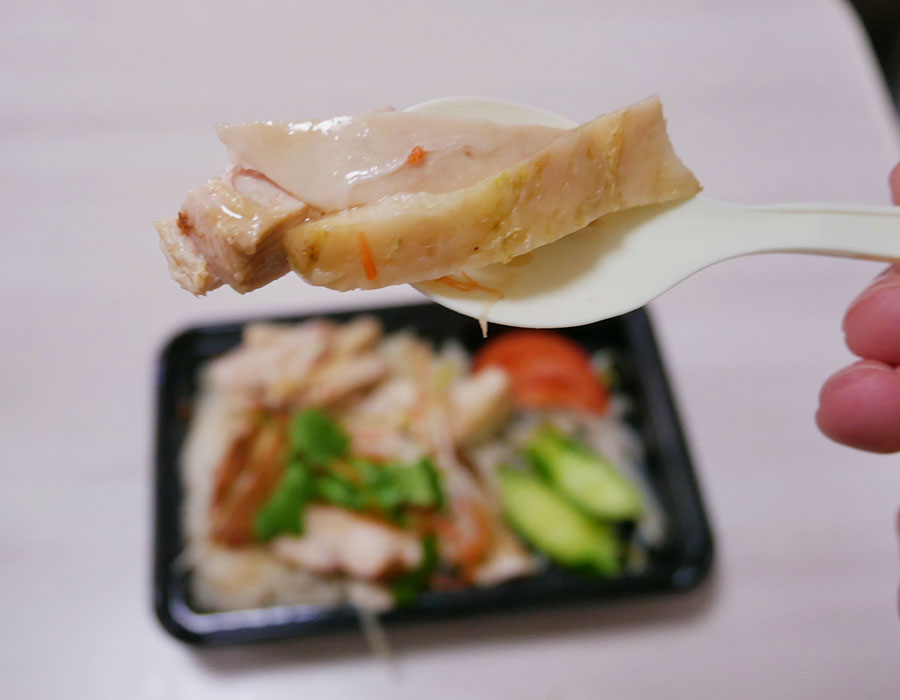 「MR.CHIKCKEN鶏飯店」で「海南鶏飯[ミックス](750円)」のキッチンカー